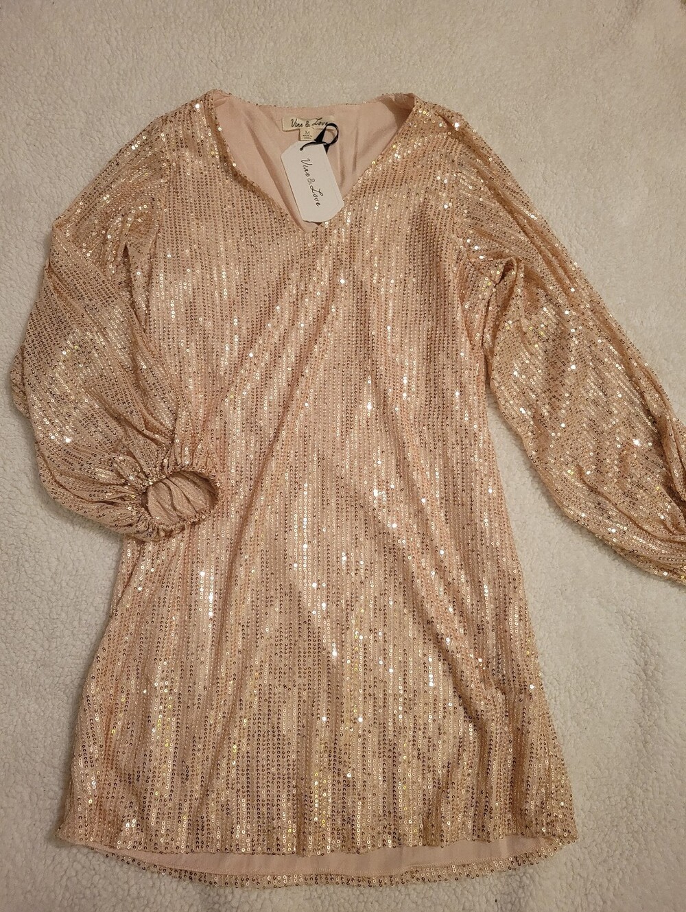Vine & Love Gold Sequin Balloon Sleeve Dress